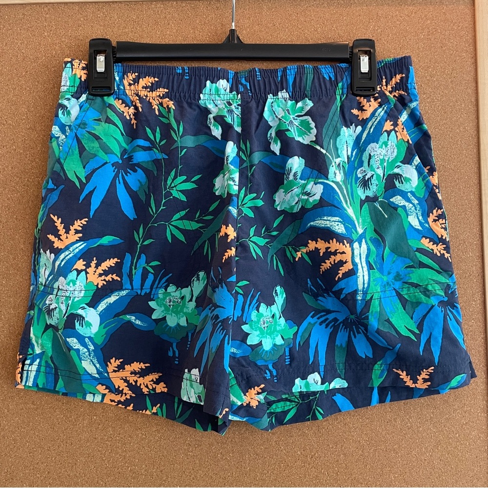 NWOT * Columbia Sandy River Printed Shorts with Nocturnal Magnolia and Floral